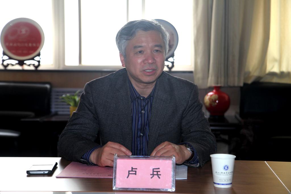 卢兵副院长介绍资源库项目整体工作安排,及下一阶段的具体工作任务